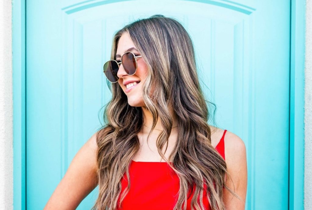 What is the difference between balayage and highlights