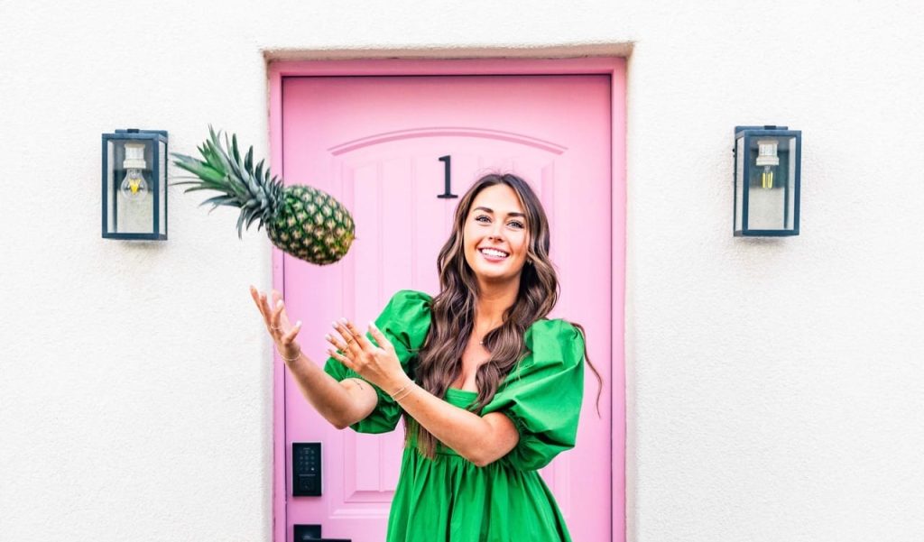 What is the difference between balayage and highlights