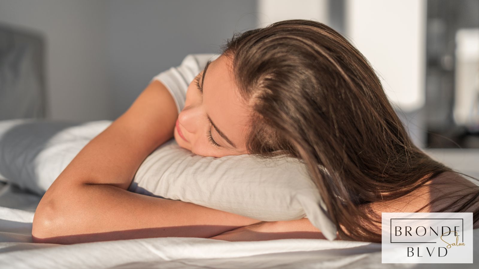 The Benefits of Silk Pillowcases for Hair Health