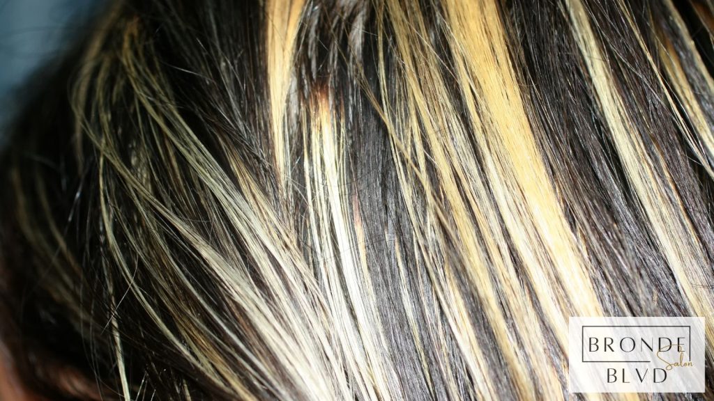 How to Choose Between Balayage and Traditional Highlights